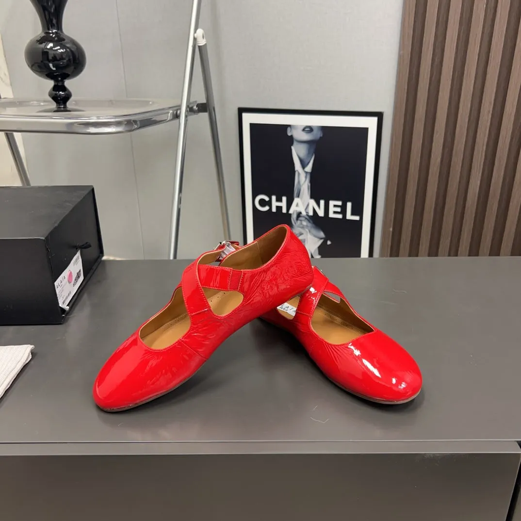 Alaila Criss Cross Ballet Flats In Red Glossy Calfskin 996033