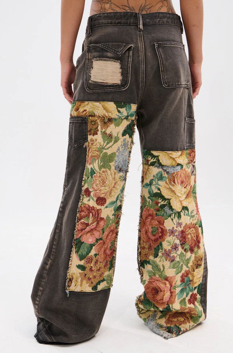 BRIGETTE DISTRESSED JEANS WITH JACQUARD DETAIL