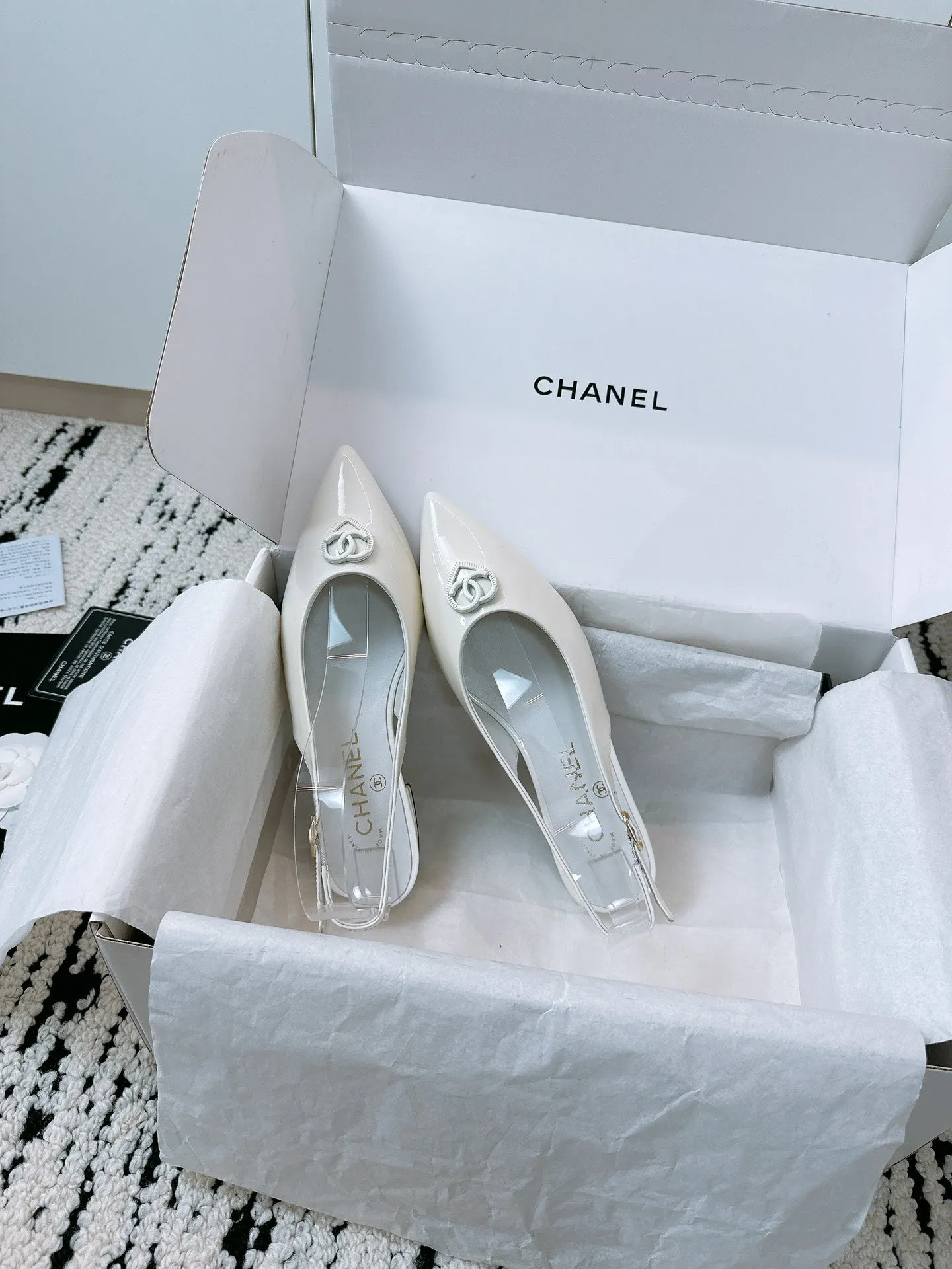 CC Slinback Flats In White Glossy Lambskin 144673