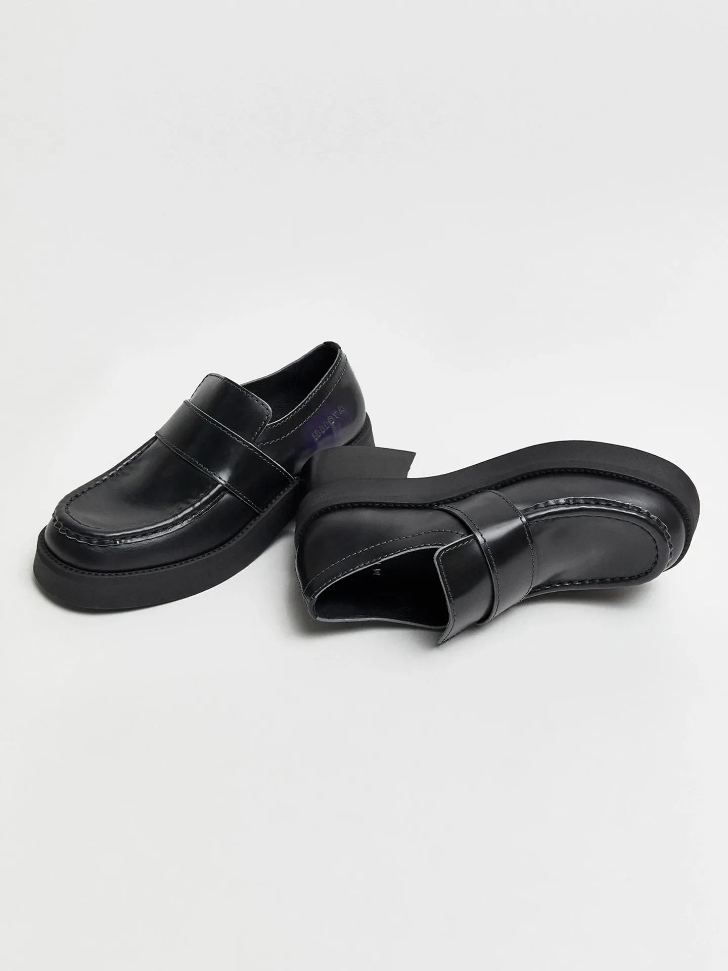 MIISTA x E8 Lib Black/Grey/Blue Loafer