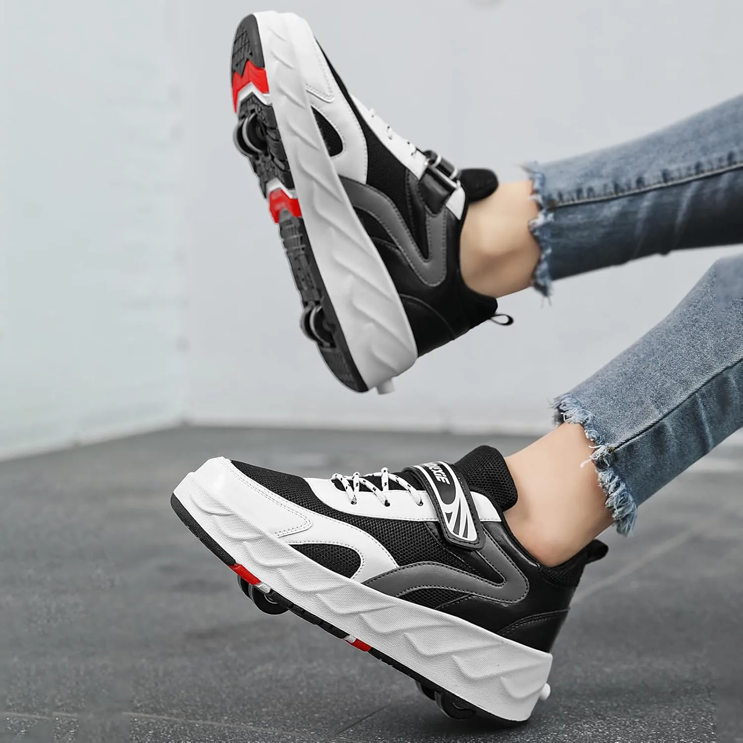 Outdoor Roller Skate Shoes for Kids, Parkour Roller Shoes with 4-Wheel & 2-Wheel Modes, Transformable Sneaker Skates for Boys, Versatile Roller Skating Footwear