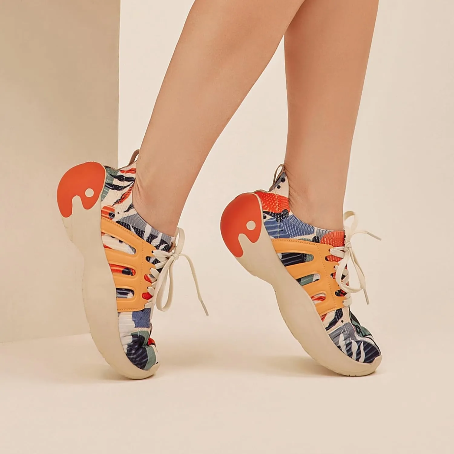 UIN Women's Chunky Fashion Sneakers Walking Casual Comfortable Art Painted Travel Designer Shoes Salamanca