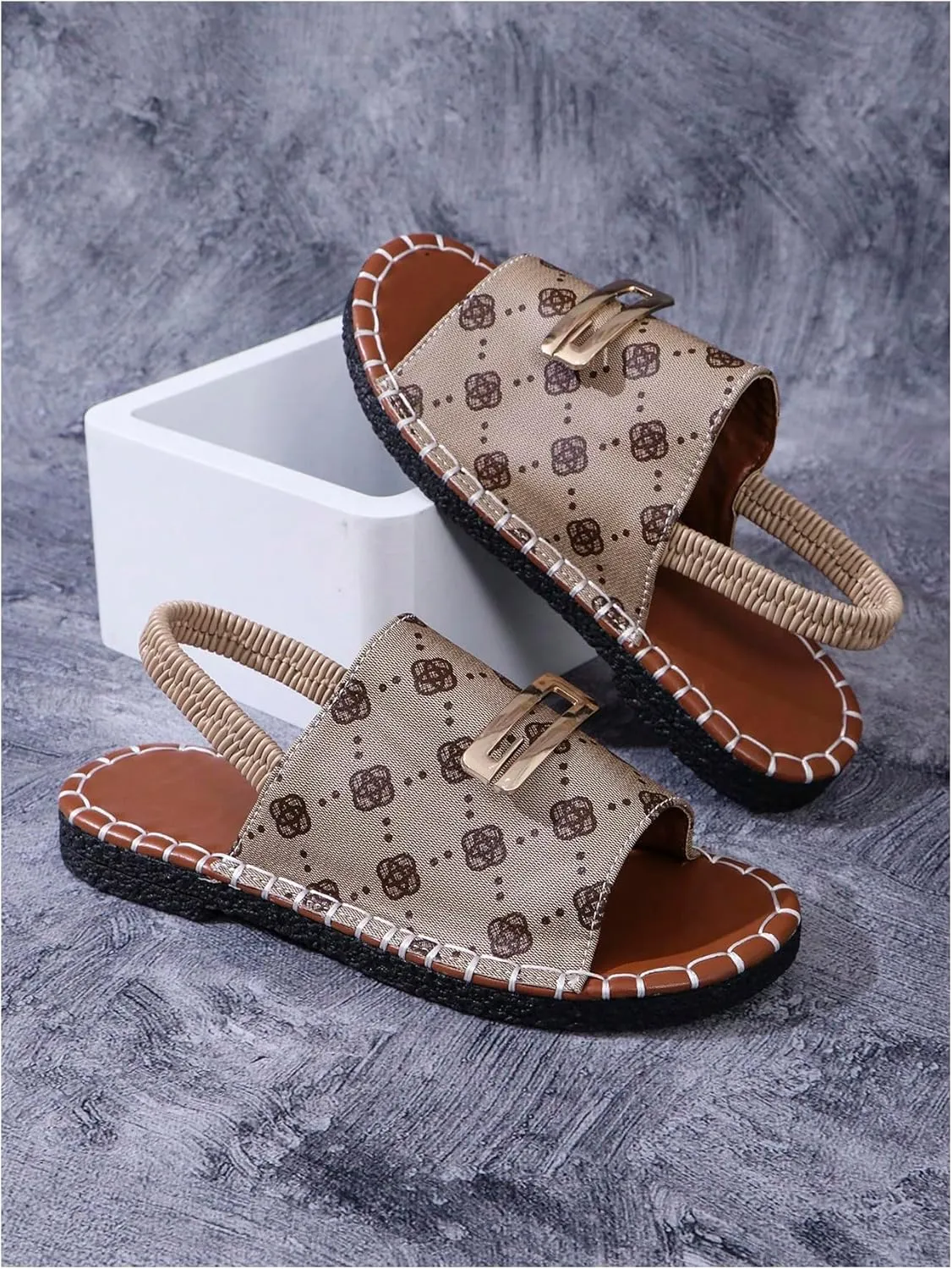 Verdusa Women's Wide Band Flat Sandals Buckle Open Toe Slip on Slippers